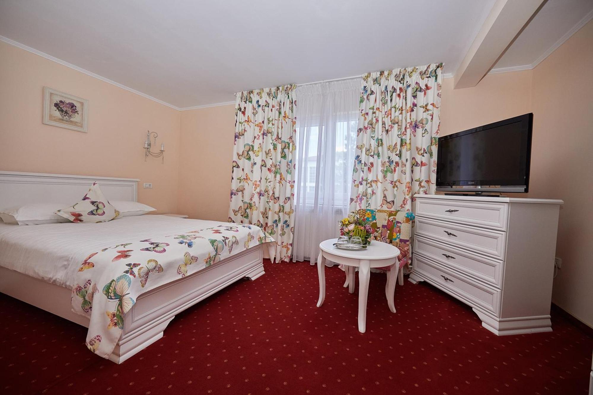 Pensiunea Diamant Ghimbav Экстерьер фото